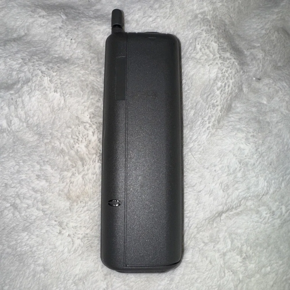 Vintage 1990's Nokia Model 100 THA-9 Mobile AUTOCLUB AAA Cell Phone UNTested EUC